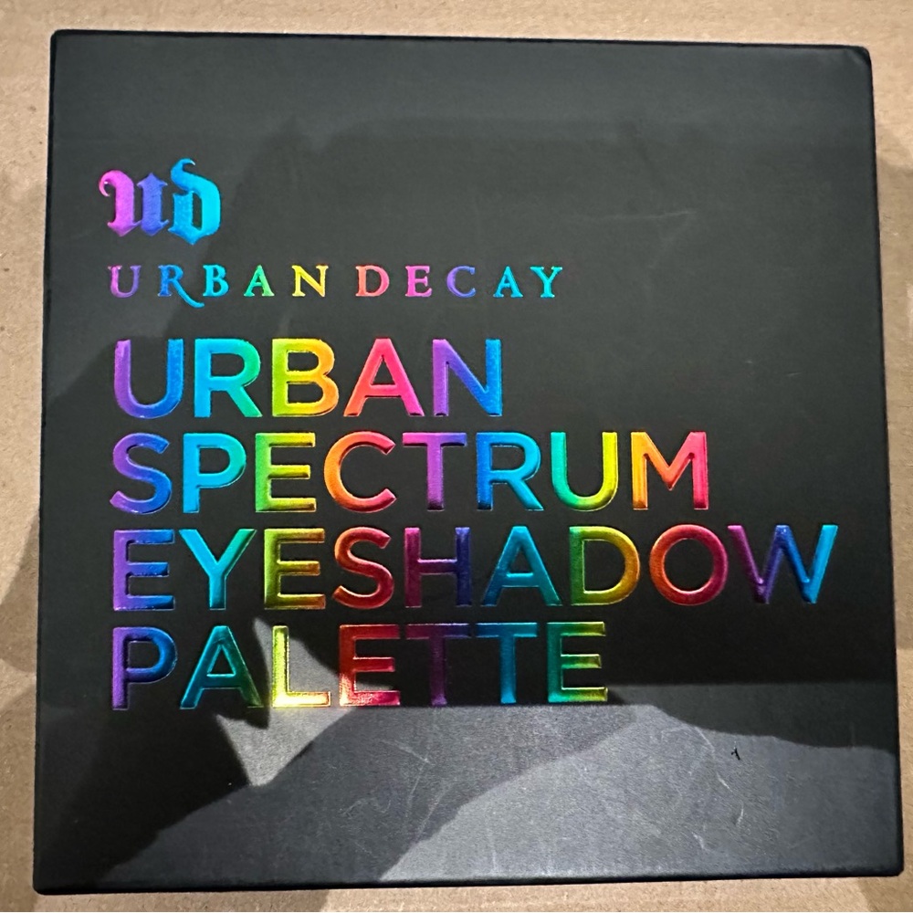 Urban Decay Spectrum Eyeshadow Palette BNIB